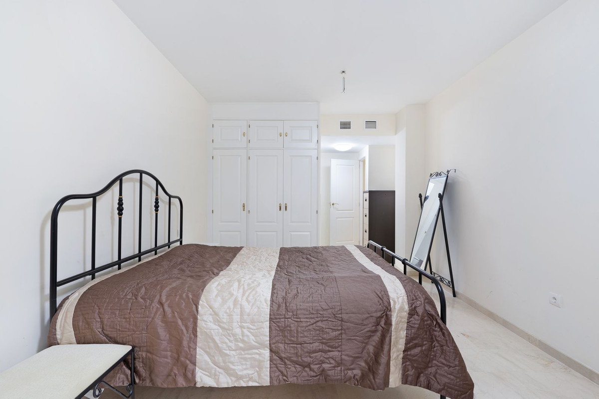 2 Bedroom Apartment for sale La Duquesa