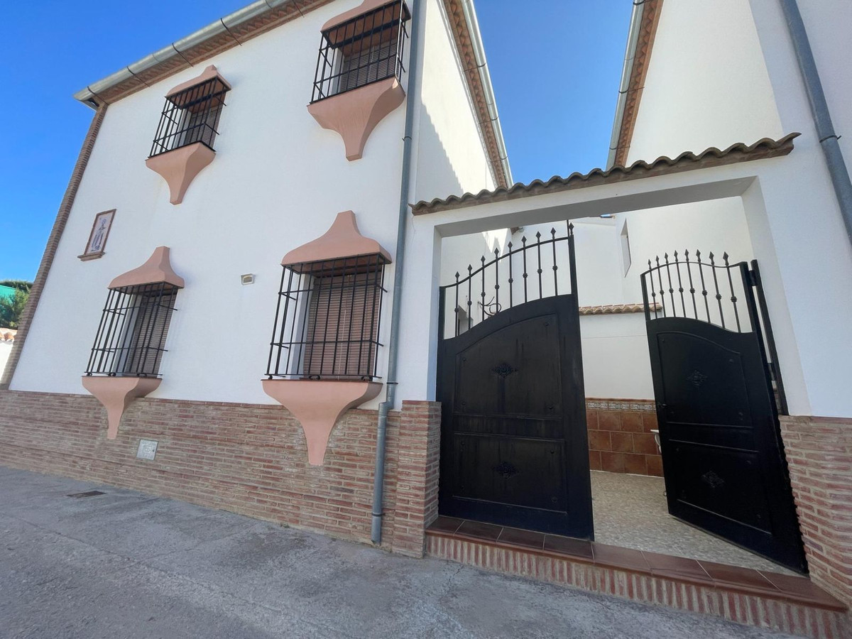 Villa te koop in Ronda R4430539
