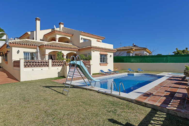 Stunning Villa in Mijas, El Coto. Must be seen, tastefully decorated through out with exceptional at, Spain