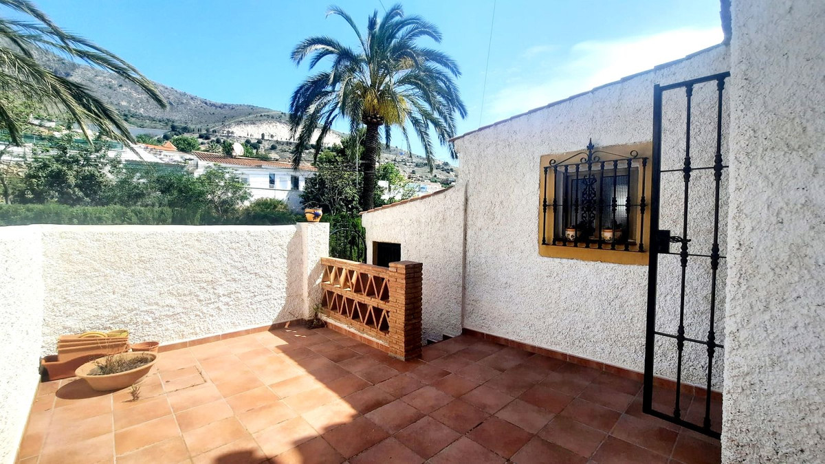 2 bedroom Townhouse For Sale in Arroyo de la Miel, Málaga - thumb 4