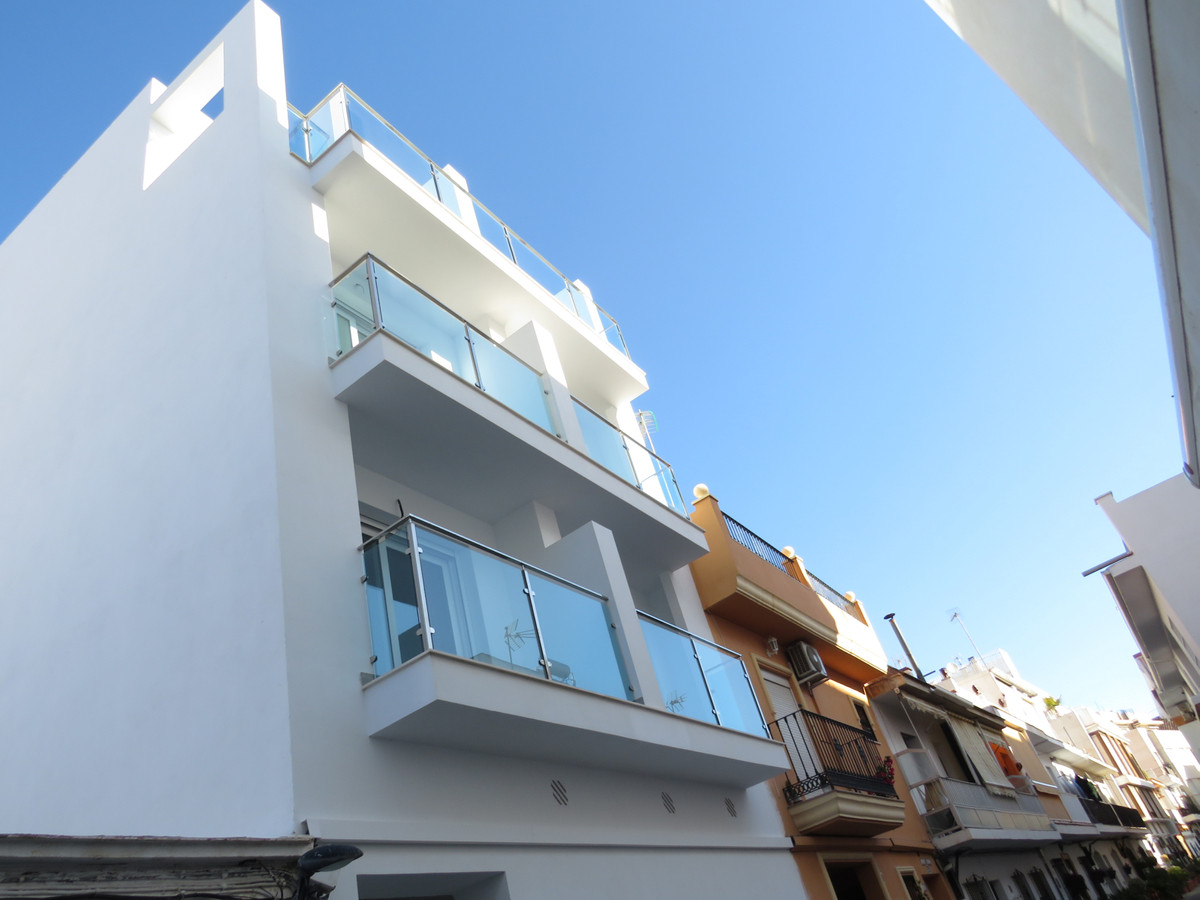 New Development: Prices from €&nbsp;250,000 to €&nbsp;315,000. [Beds: 0 - 1] [Bath, Spain