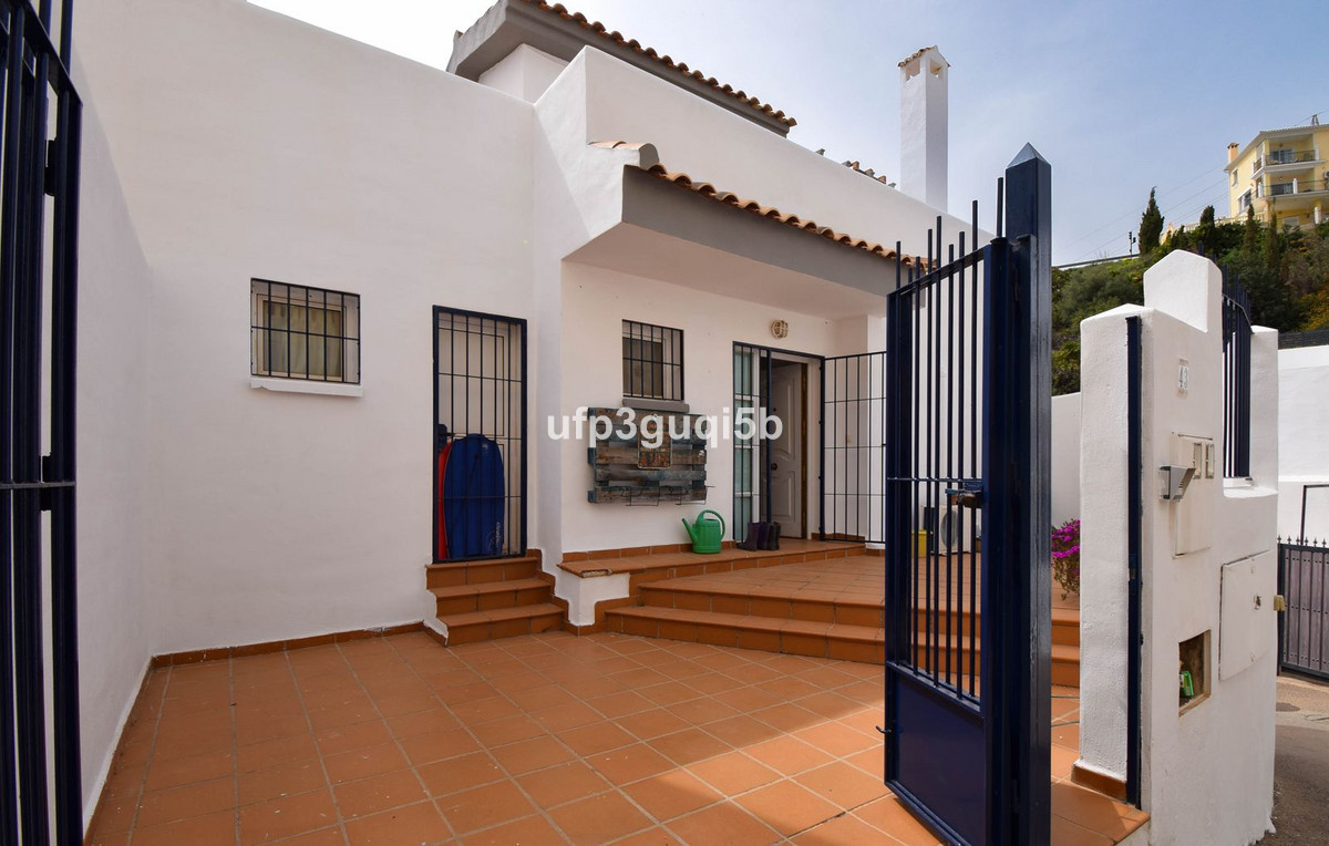 4 Bedroom Townhouse For Sale Torreblanca, Costa del Sol - HP4687270