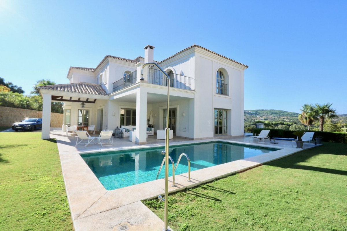 Exclusive VILLA for sale of LUXURY located in an excellent area of SOTOGRANDE ALTO, near the Sotogra, Spain