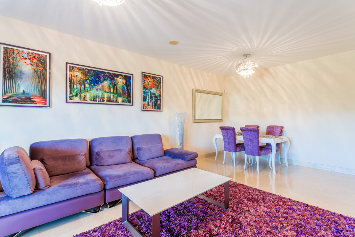 						Apartment  Middle Floor
																					for rent
																			 in Benahavís
					