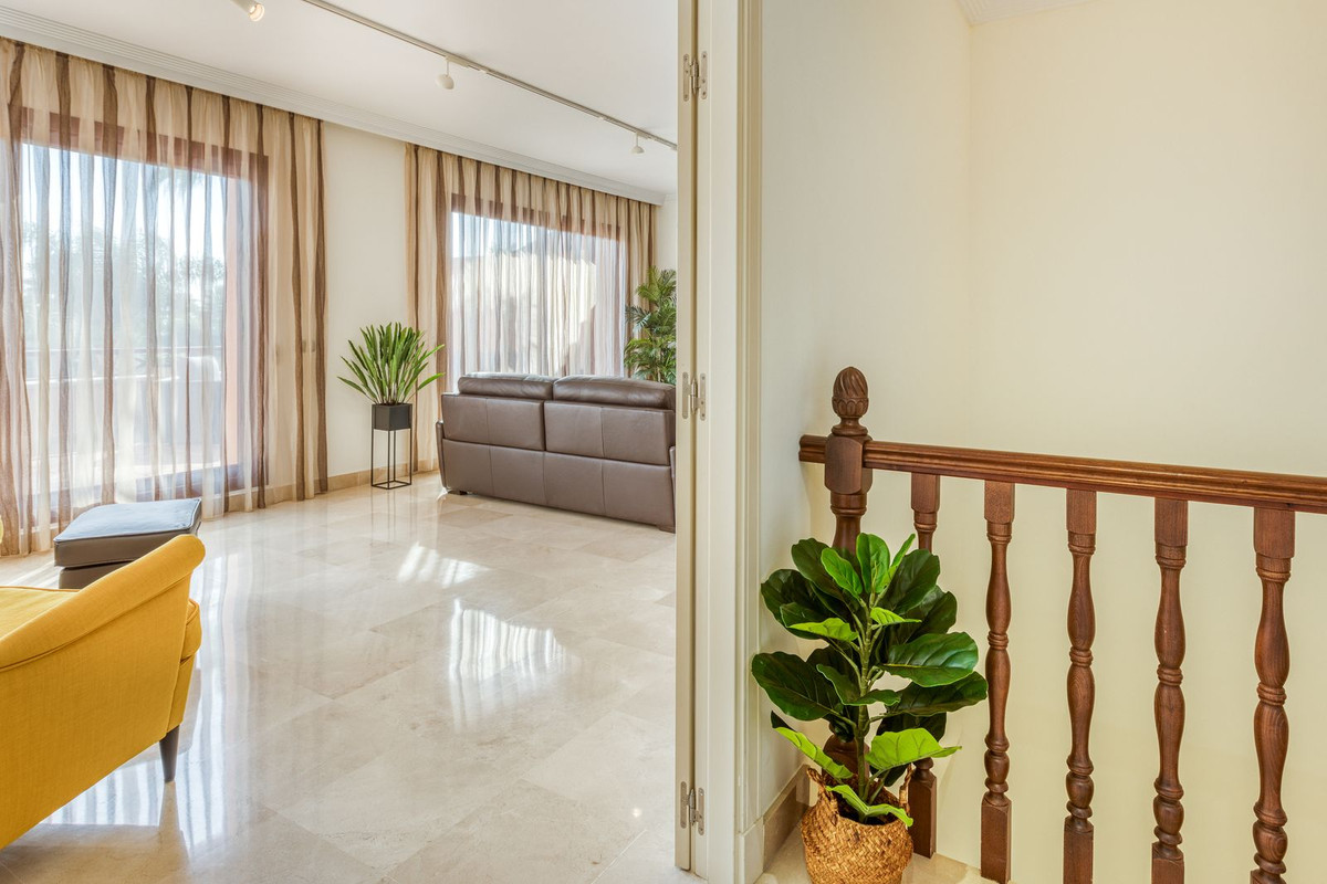 Apartment Duplex for sale in Estepona, Costa del Sol