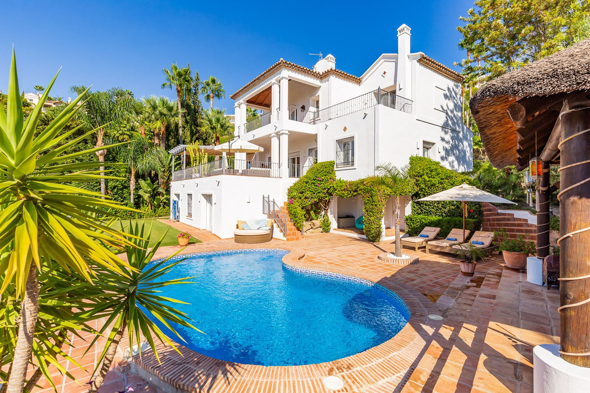 						Villa  Detached
													for sale 
																			 in Los Arqueros
					