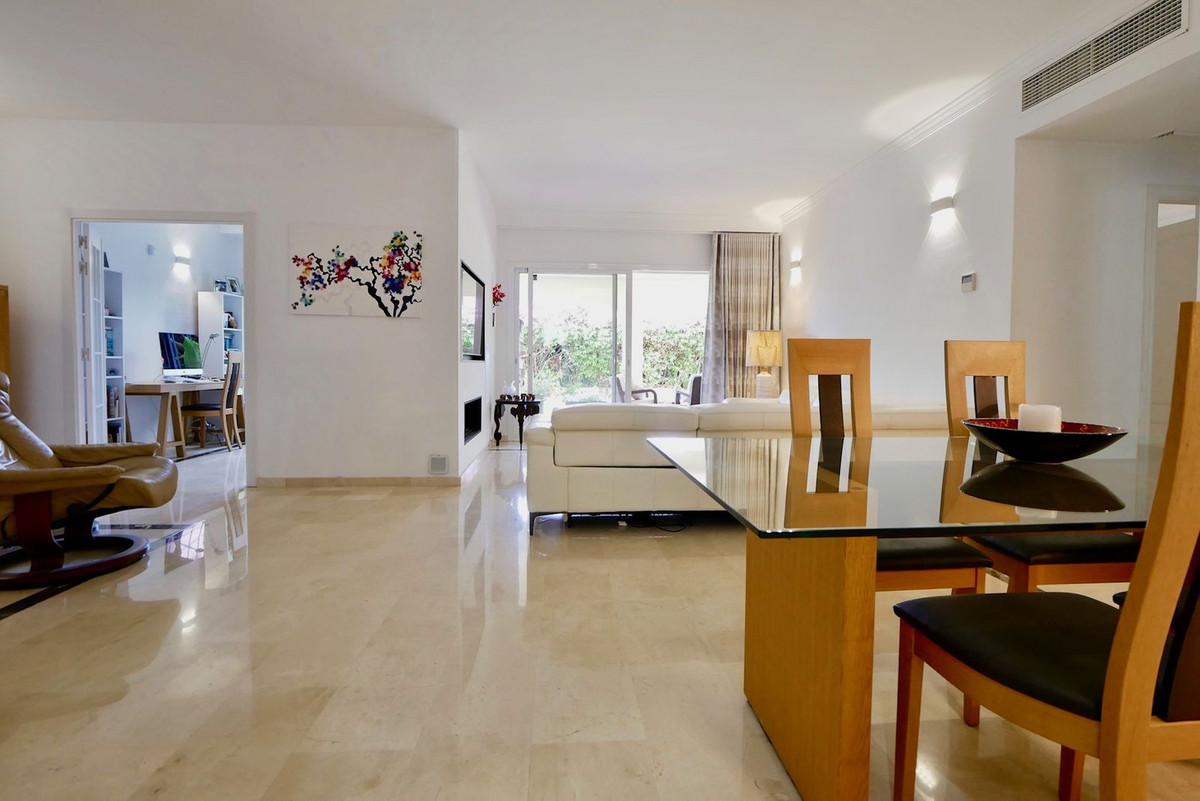 Apartment Ground Floor in Cabopino, Costa del Sol
