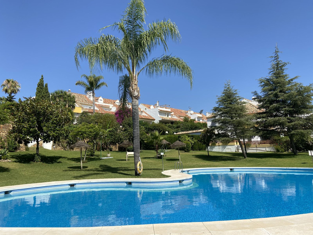 Townhouse for sale in Atalaya R4556563