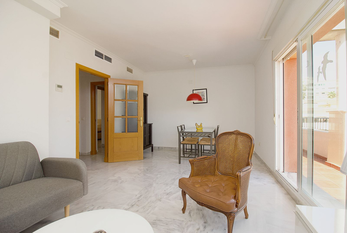 Appartement te koop in Torrequebrada R4662112