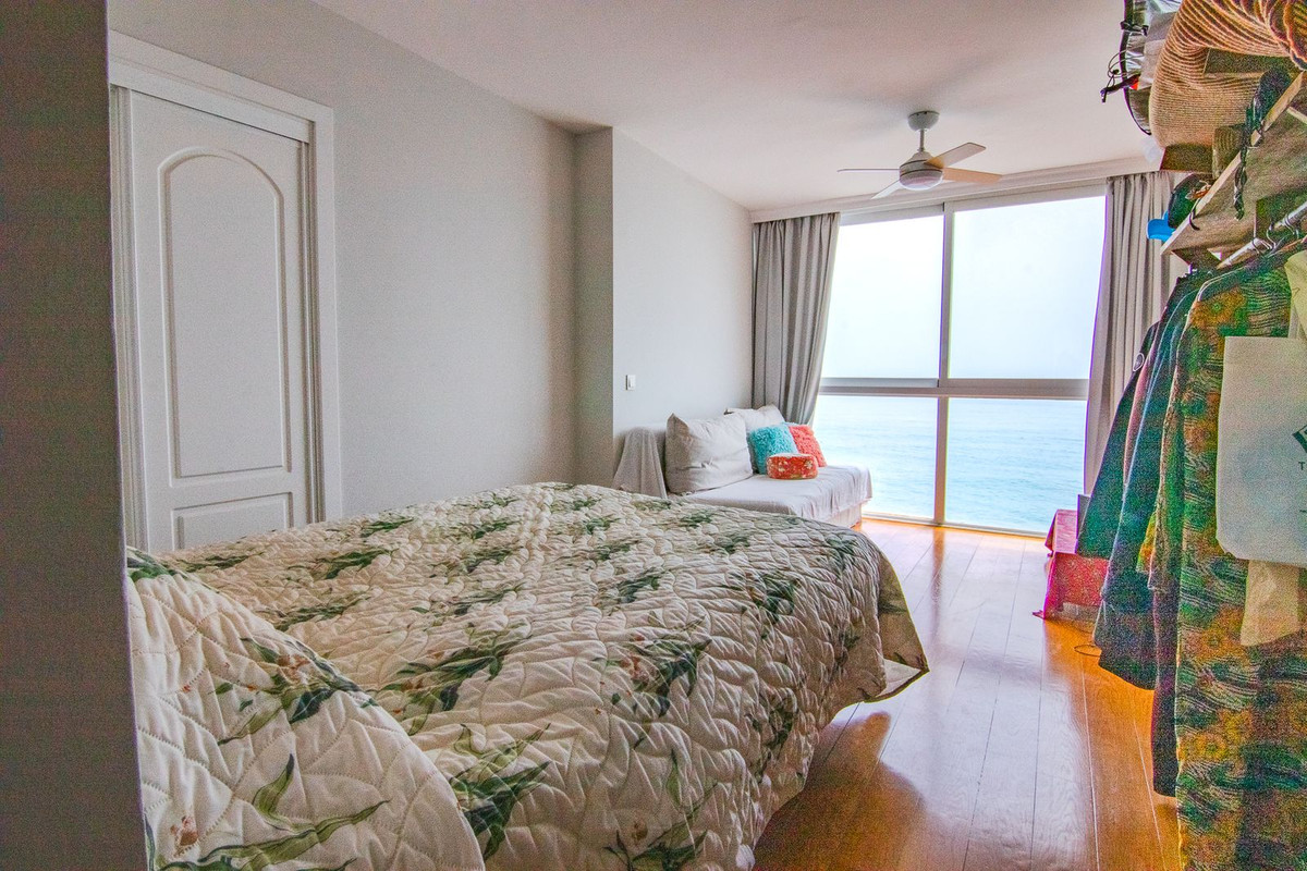 5 Dormitorio Apartamento en venta Benalmadena Costa
