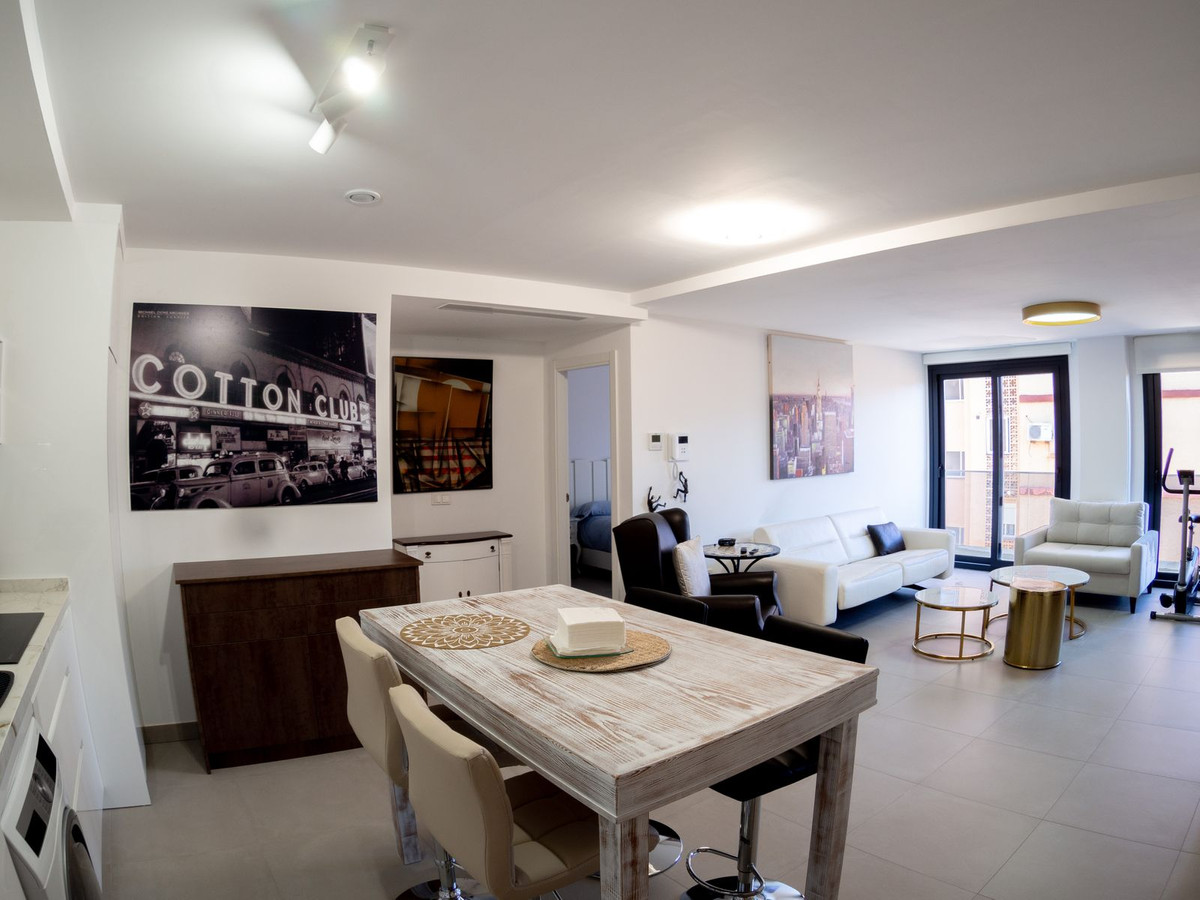 Mittelgeschoss-Wohnung in Fuengirola R4691437