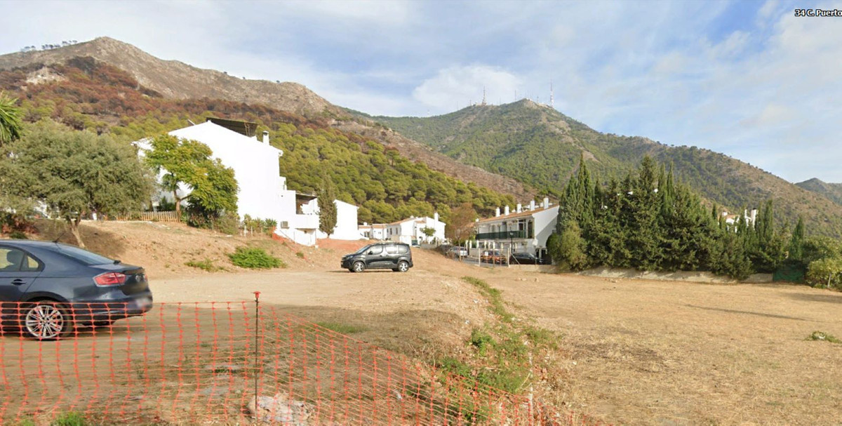 						Plot  Commercial
													for sale 
																			 in Mijas
					