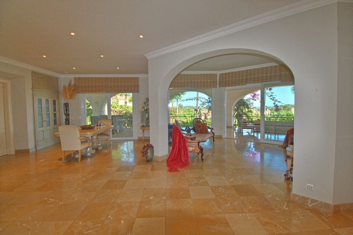 Villa te koop in Sotogrande Alto R4406350
