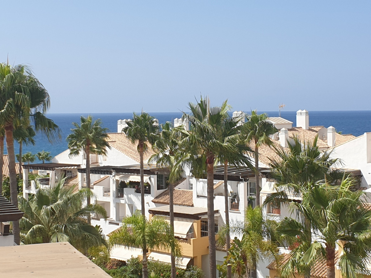 						Apartamento  Ático
													en venta 
																			 en Bahía de Marbella
					