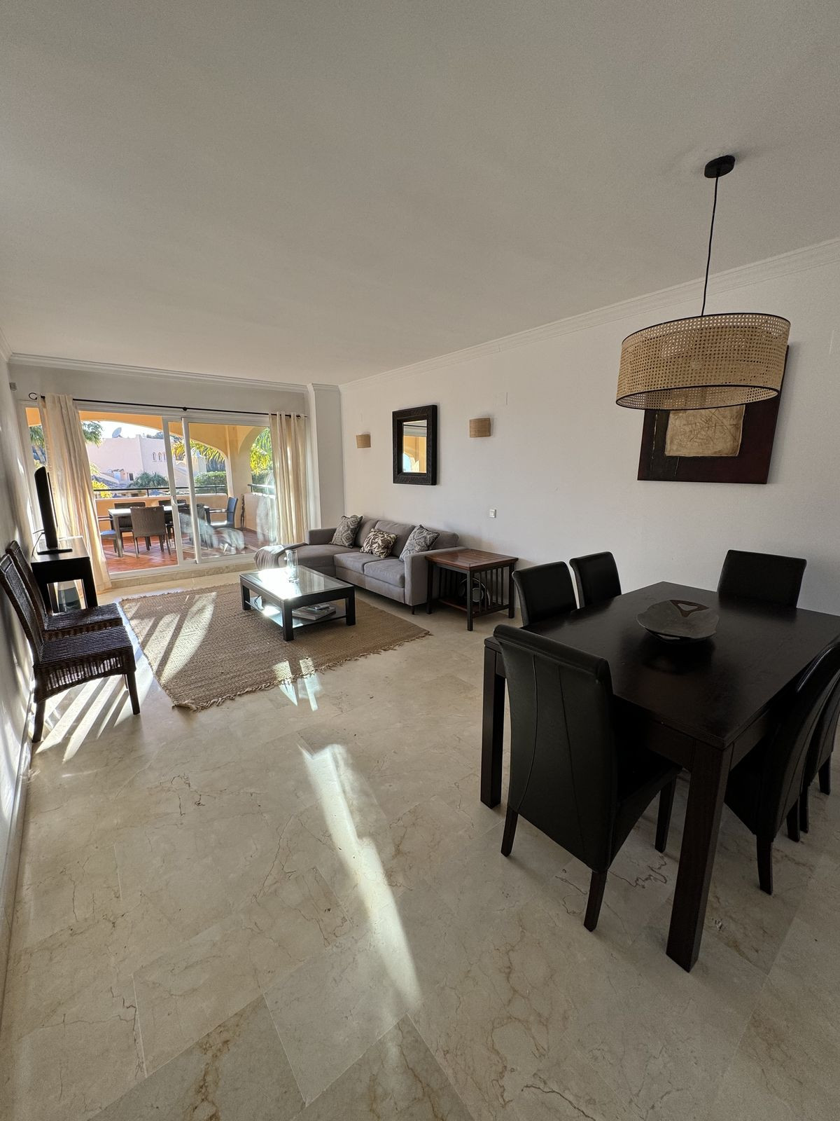 Apartment Middle Floor for sale in Elviria, Costa del Sol