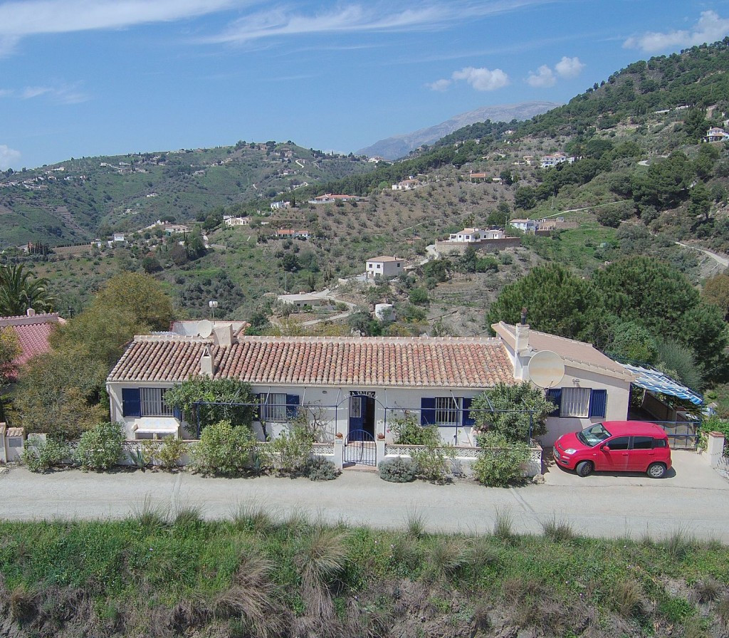 Country house near Competa with seperate guest accomodation. Great location close to the Competa Tor, Spain