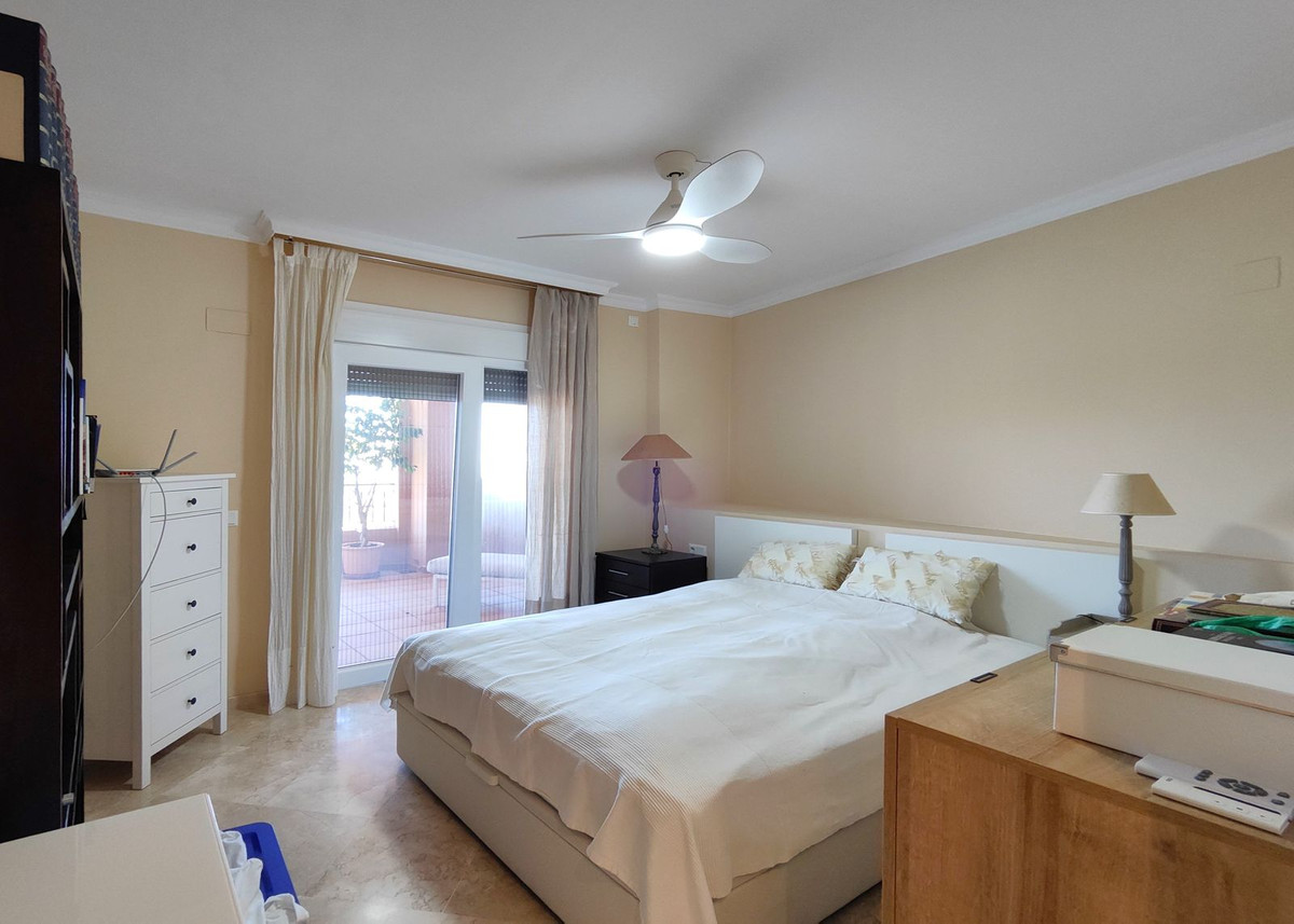 Apartment Middle Floor in La Mairena, Costa del Sol
