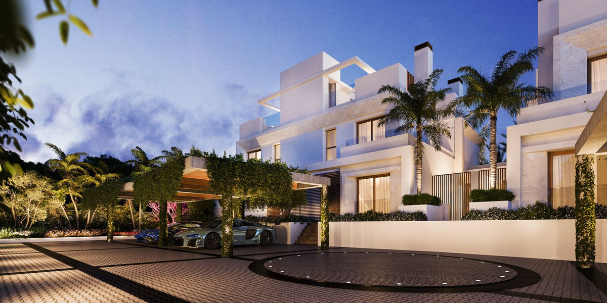 Villa Semi Detached for sale in Marbesa, Costa del Sol