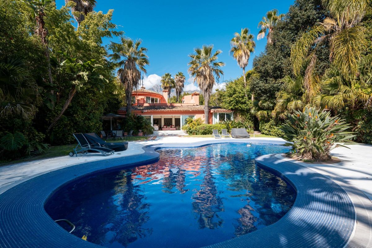 Villa i The Golden Mile, Costa del Sol, Málaga på Costa del Sol Til salg