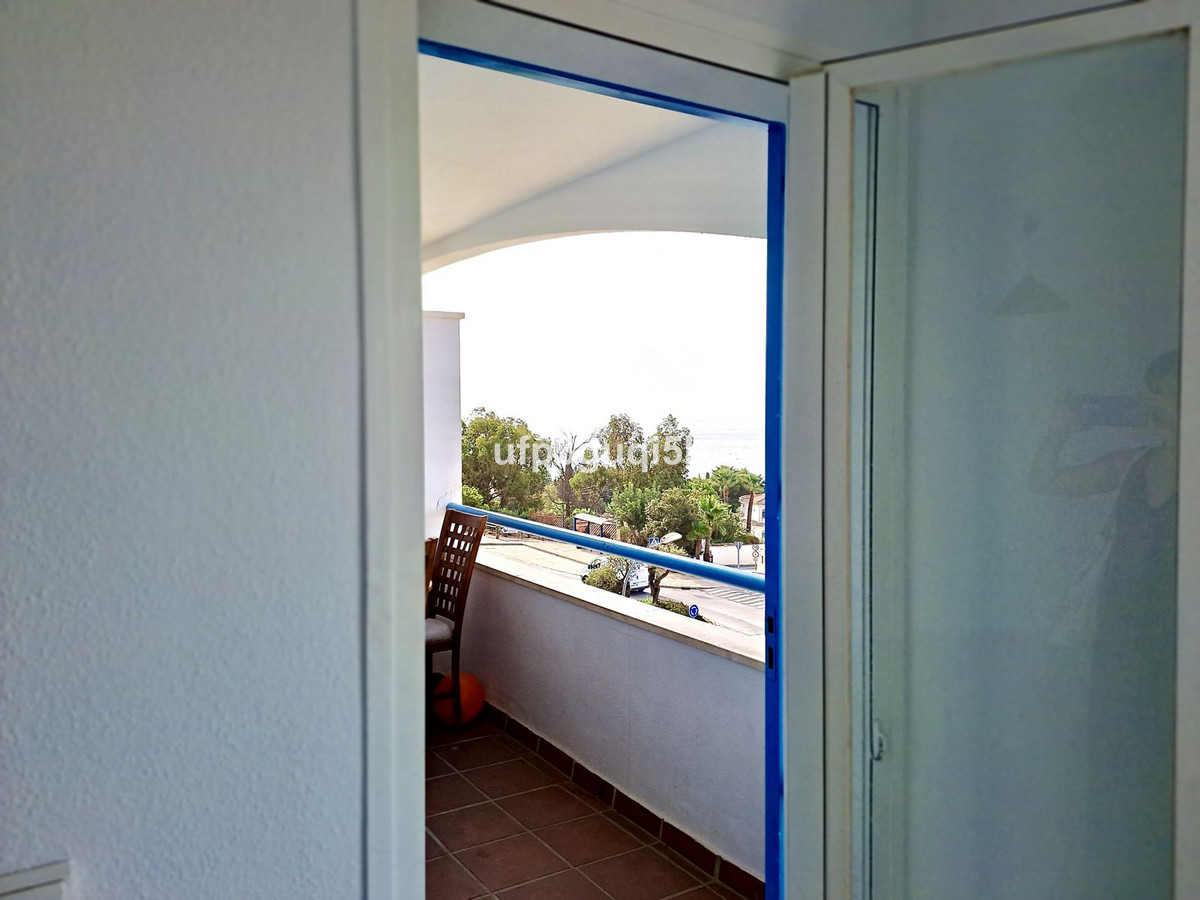 2 bedroom Apartment For Sale in Benalmadena Pueblo, Málaga - thumb 6