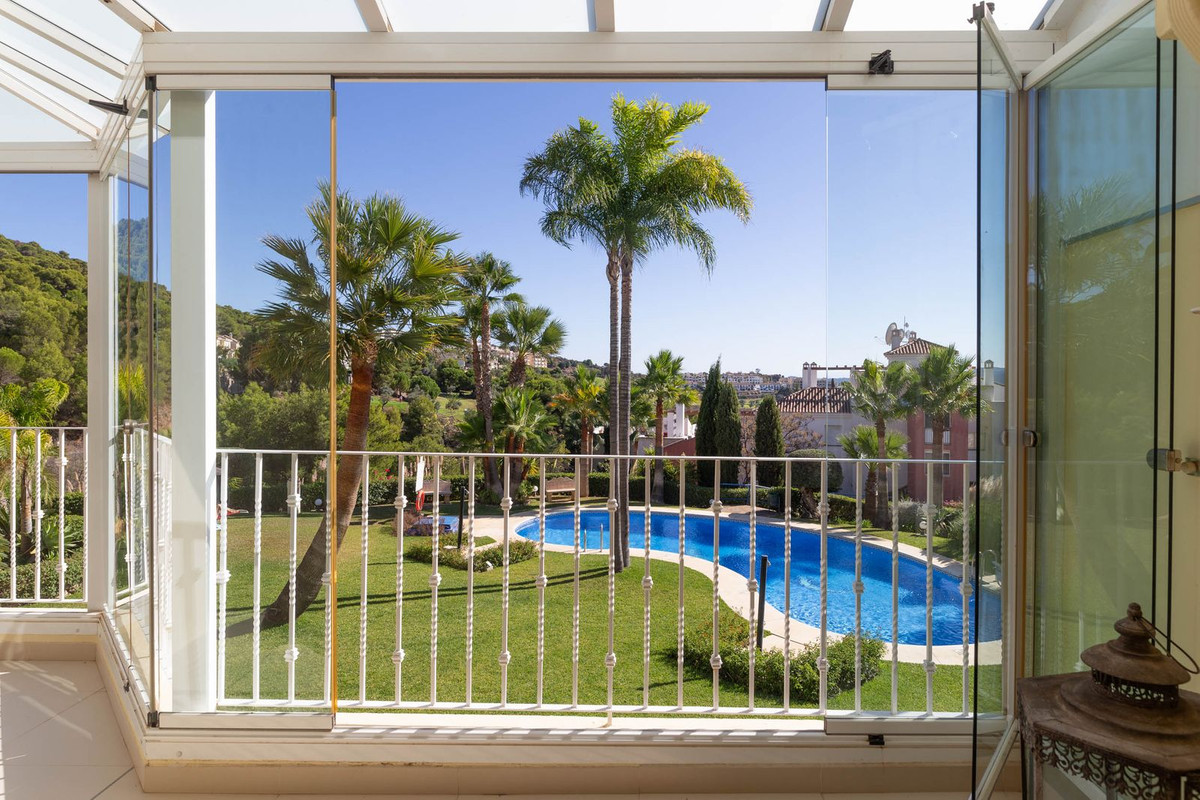 3 Bedroom Middle Floor Apartment For Sale Alhaurin Golf, Costa del Sol - HP4425304