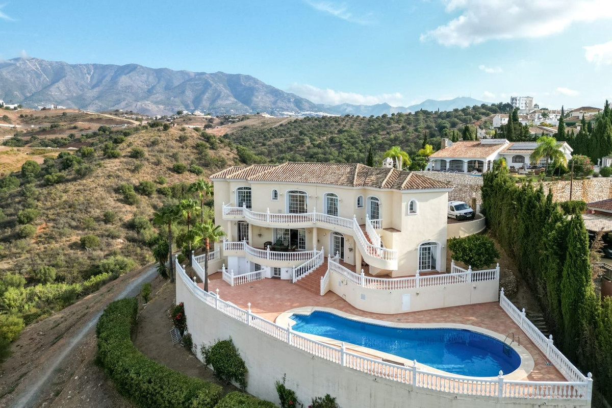 Detached Villa for sale in Mijas Golf R4002268