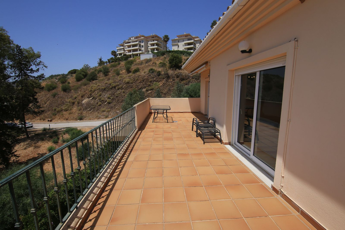 3 bedroom Apartment For Sale in La Cala Hills, Málaga - thumb 4