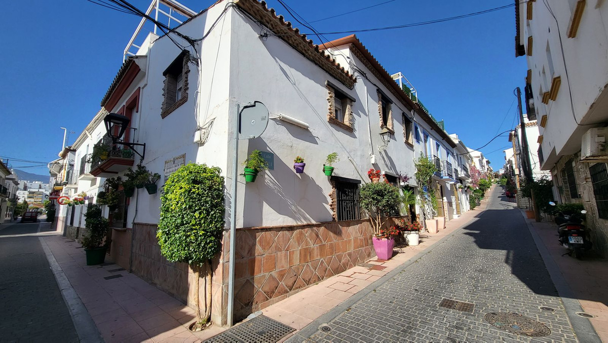 Maison de Ville Semi-détachée en vente à Estepona, Costa del Sol