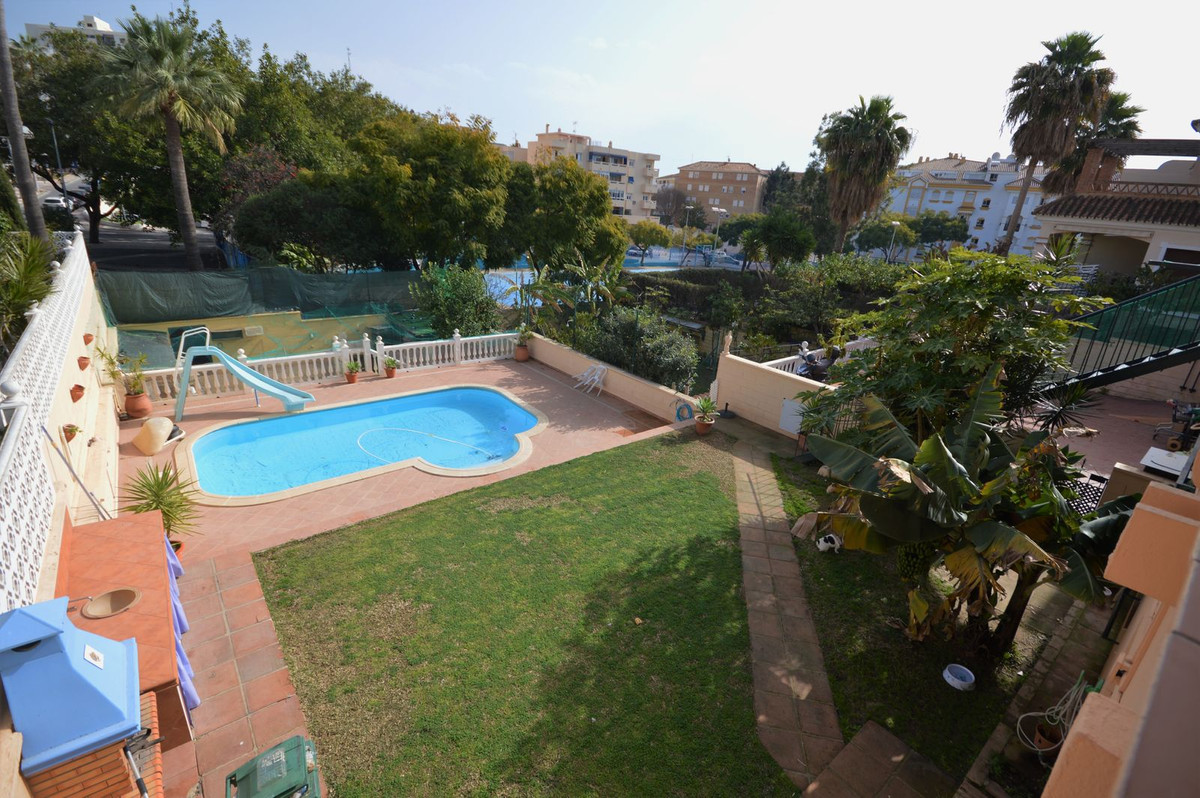 6 bedroom Villa For Sale in Marbella, Málaga - thumb 21