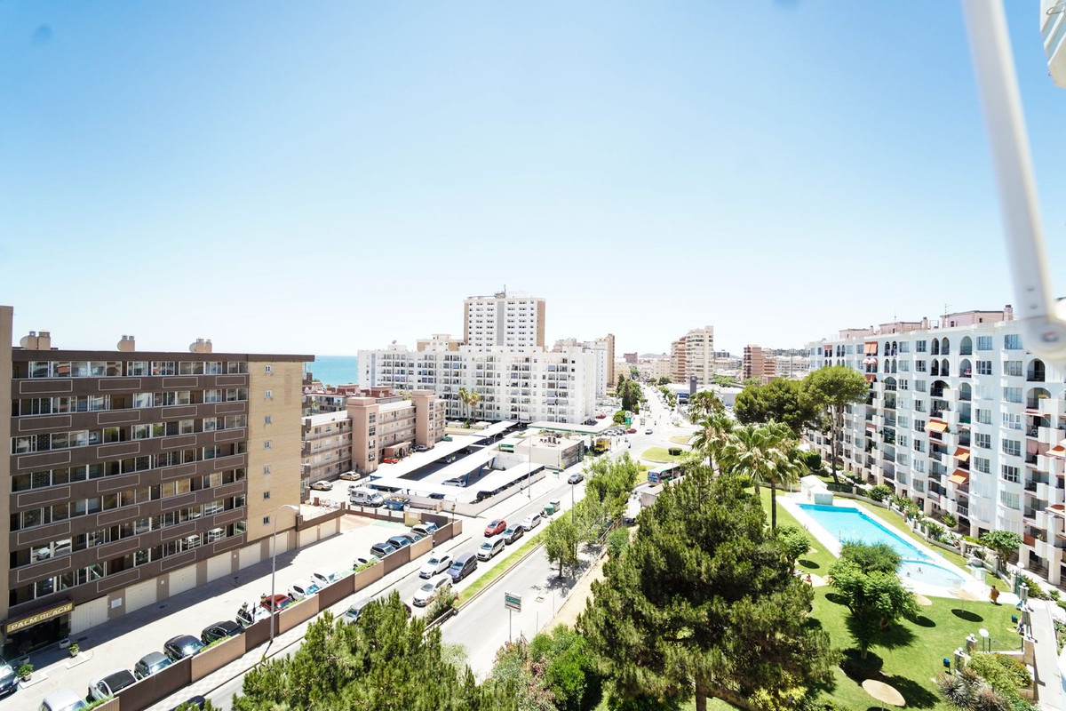 3 bedroom Apartment For Sale in Los Boliches, Málaga - thumb 3