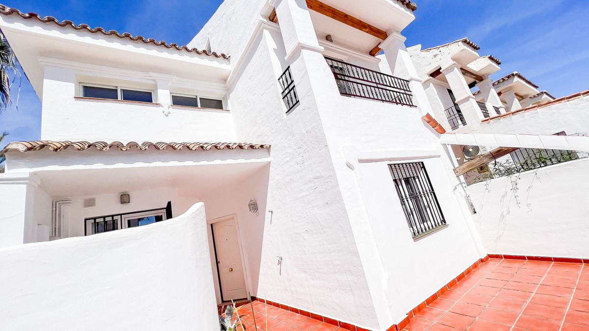 4 Bedroom Townhouse For Sale, Marbella