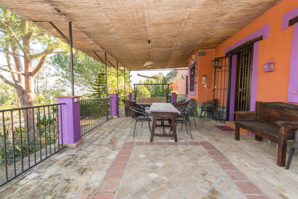 Villa te koop in Alhaurín el Grande R3584206