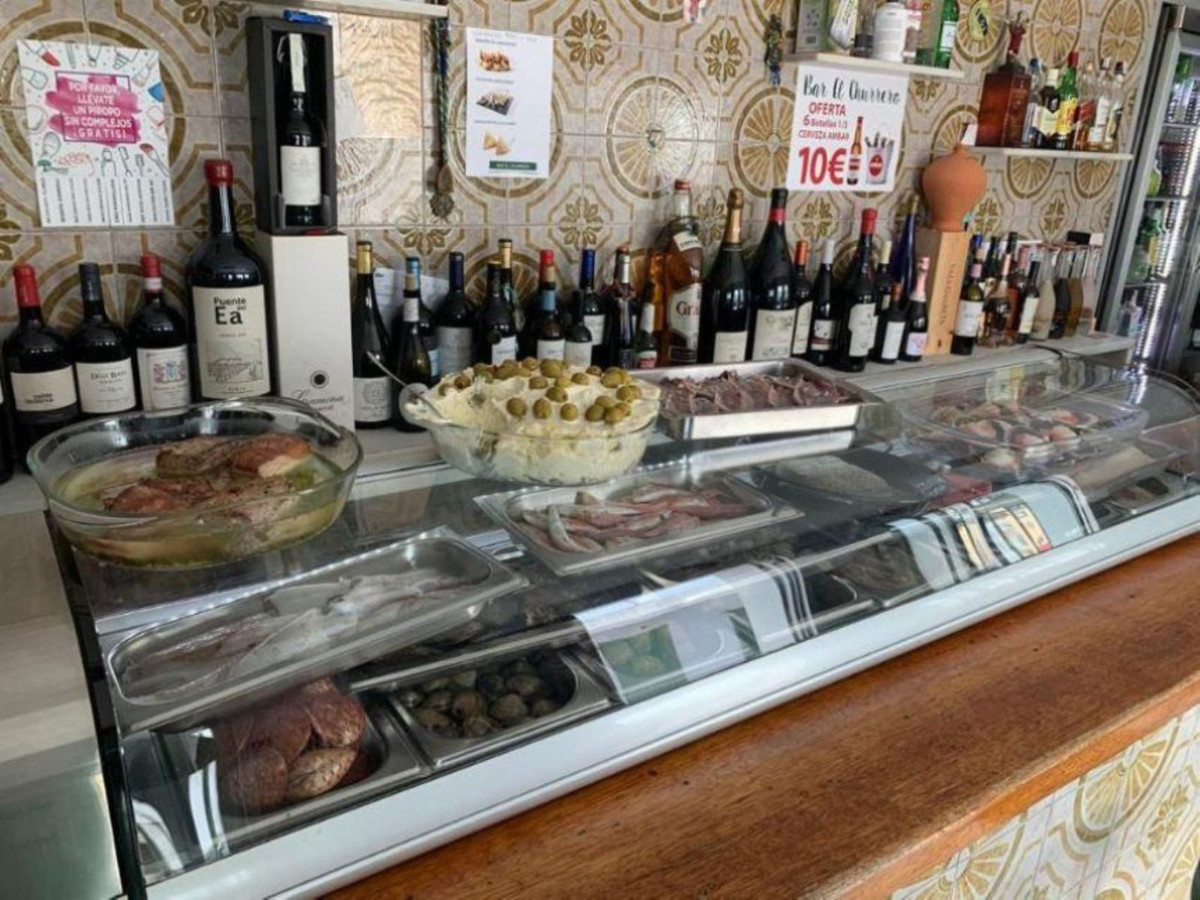 Commercial Bar in San Pedro de Alcántara, Costa del Sol
