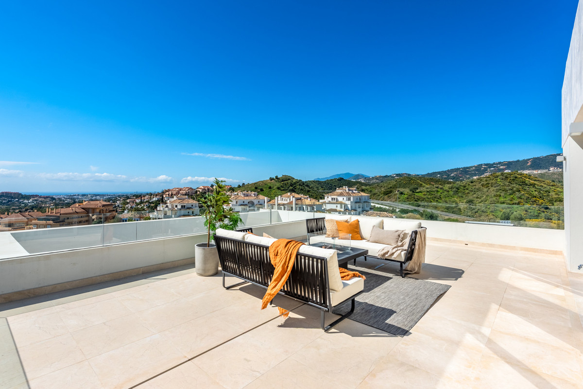 Penthouse for sale in Aloha, Costa del Sol
