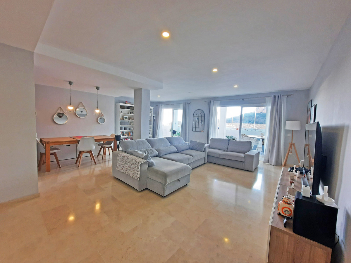 Immaculate and modern corner apartment situated in the upper part of Calahonda. Originally a 3 bedro, Spain