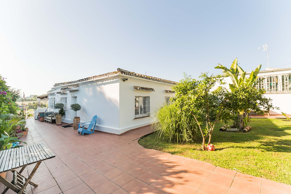 Villa Detached for sale in Guadalmina Alta, Costa del Sol