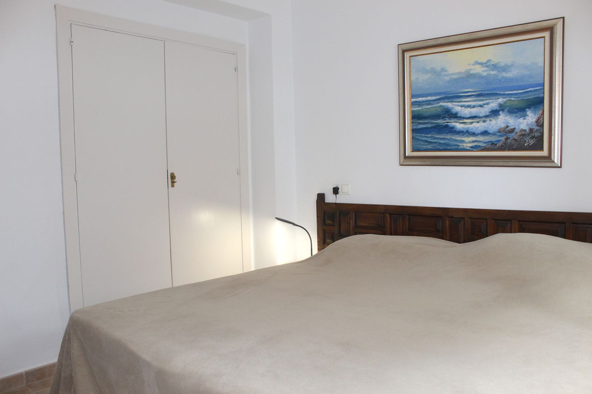 2 bedroom Apartment For Sale in Los Boliches, Málaga - thumb 16