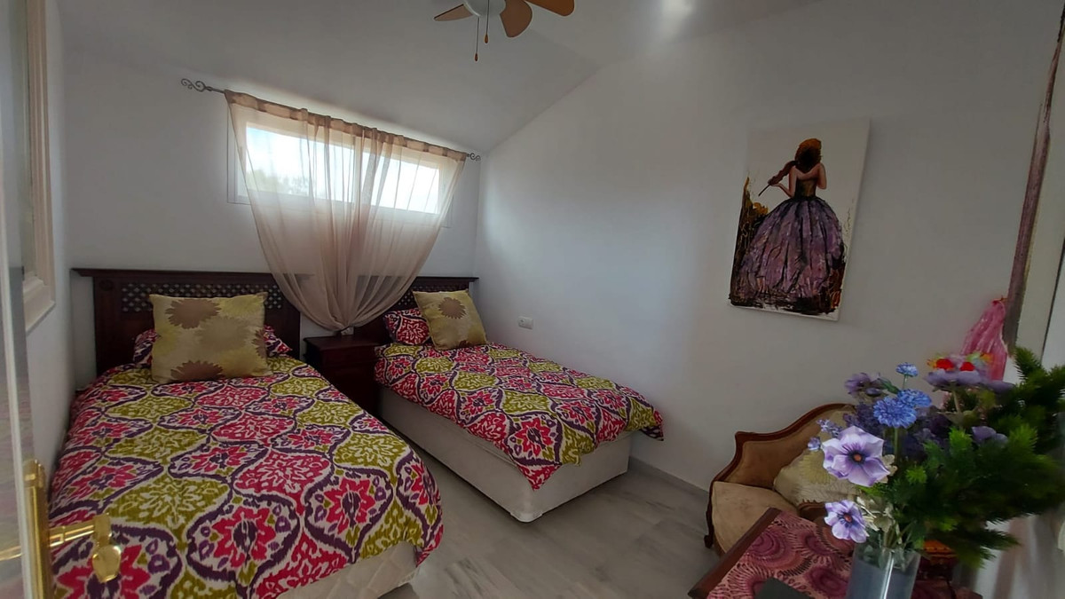 Apartamento con 6 Dormitorios en Venta Alhaurin Golf