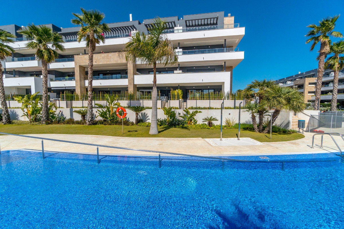 Six Seconds Properties is selling this amazing turnkey ground floor flat situated in an unbeatable l, Spain