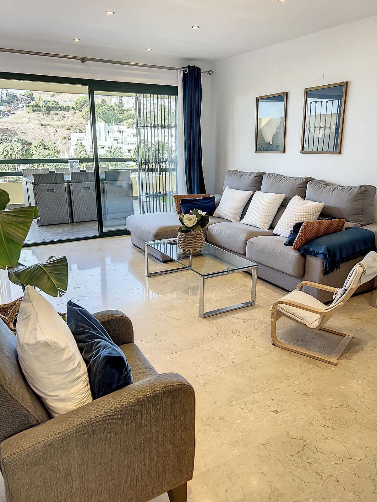 Apartment Ground Floor in Estepona, Costa del Sol
