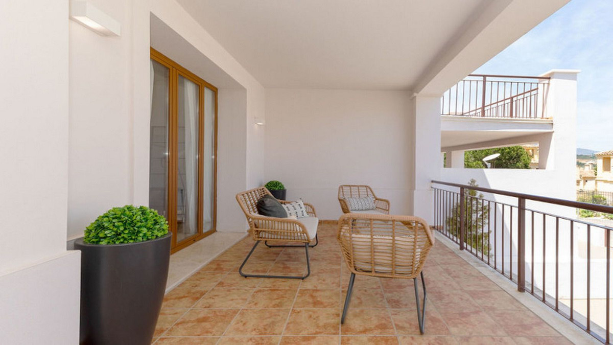 Townhouse for sale in Casares, Costa del Sol