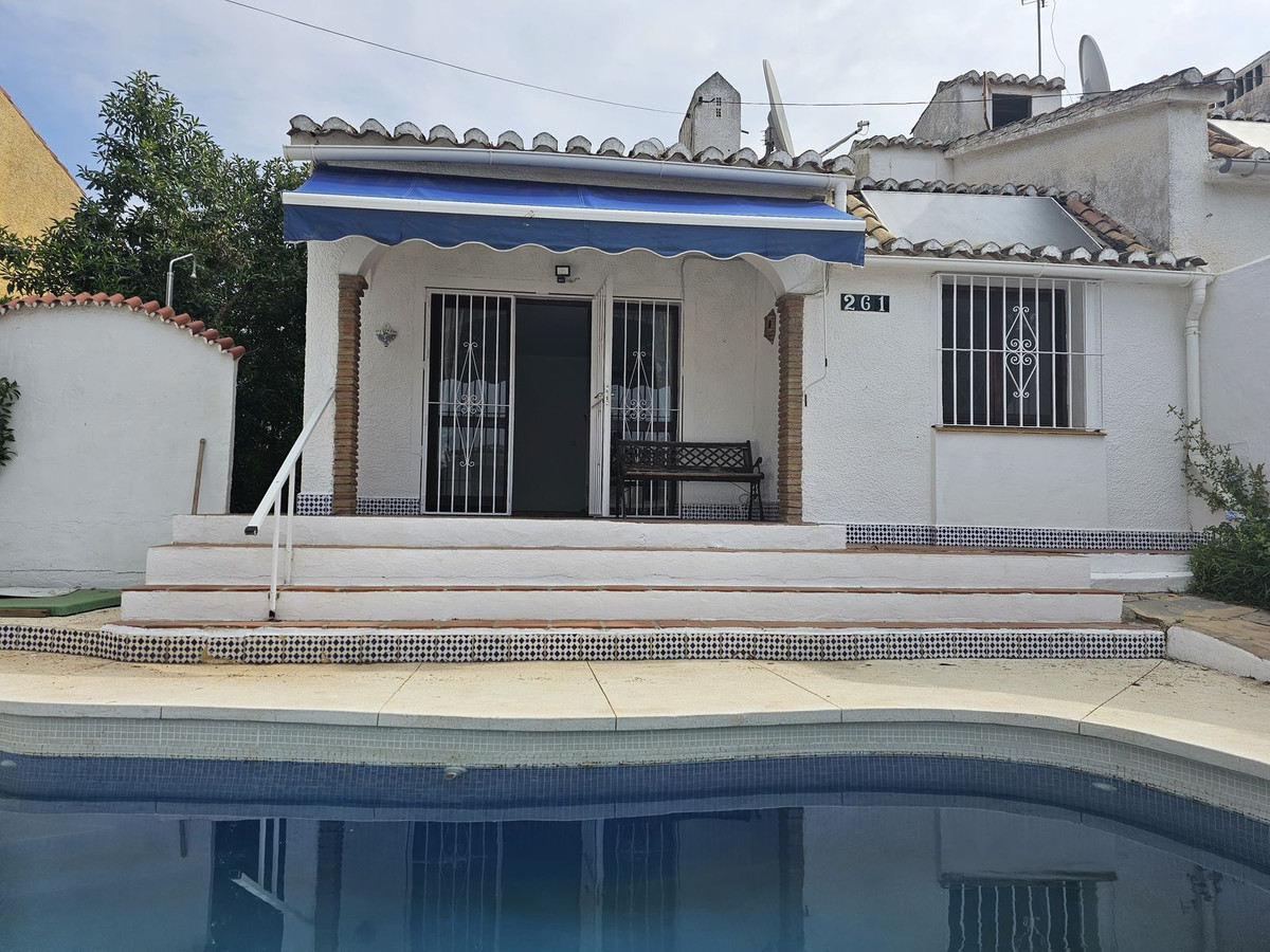 Villa Semi Individuelle à Calypso, Costa del Sol
