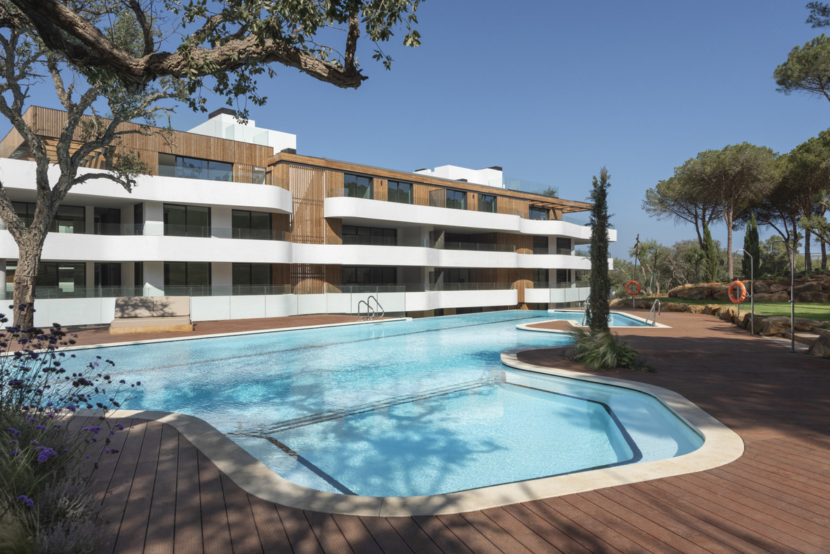 New Development: Prices from €&nbsp;820,000 to €&nbsp;1,090,000. [Beds: 3 - 4] [Ba, Spain