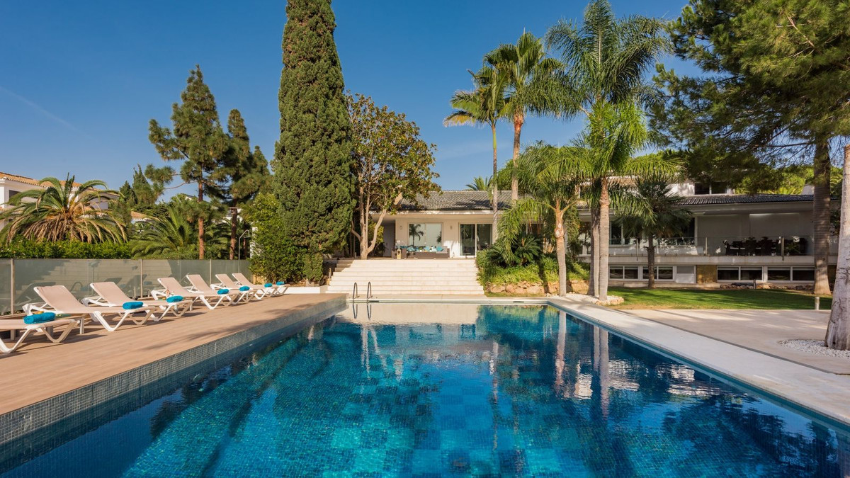 Villa in Málaga on Costa del Sol For Sale
