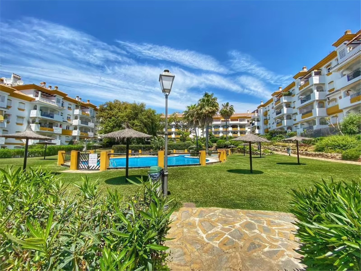 Ground Floor Apartment, Marbella, Costa del Sol.
3 Bedrooms, 2 Bathrooms, Built 113 m², Terrace 12 m, Spain