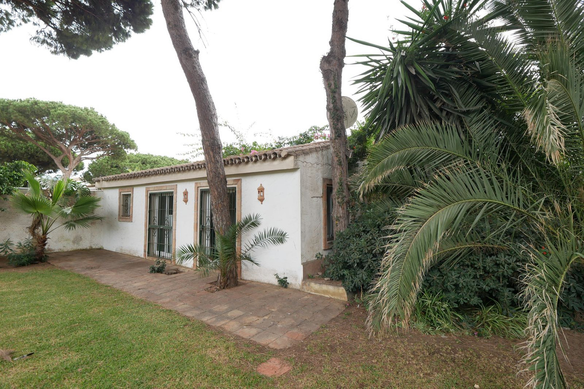 Villa te koop in Puerto de Cabopino R4126129