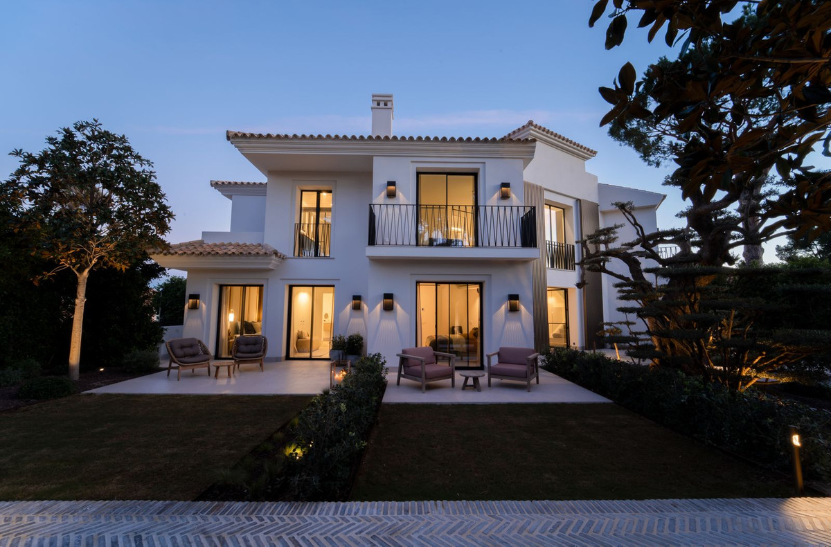 ES167977: Villa  in Los Monteros
