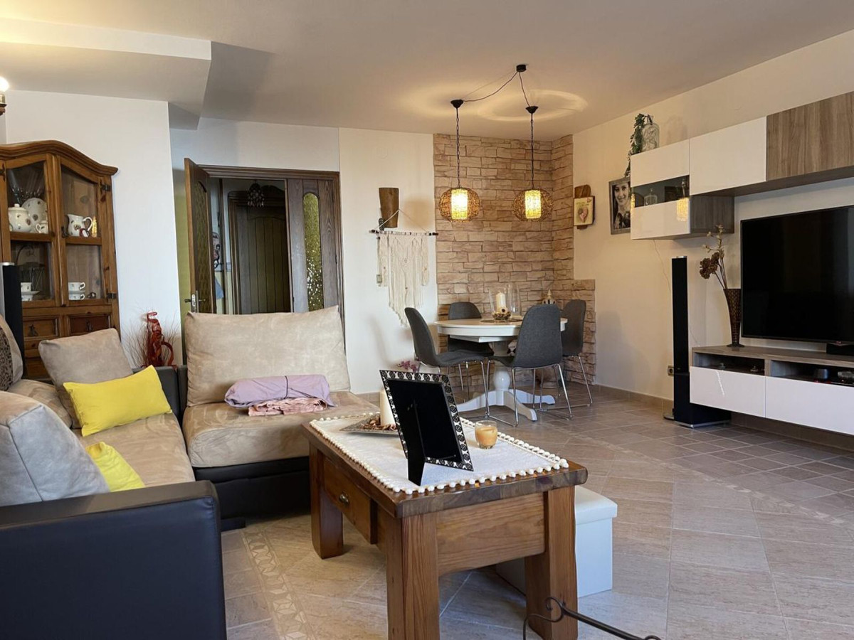 Appartement te koop in San Luis de Sabinillas R4190842