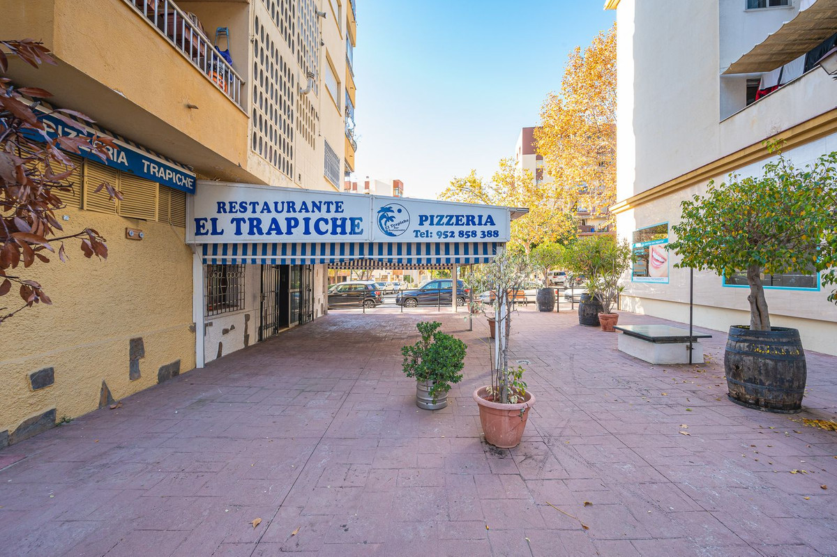 						Commerce  Restaurant
													en vente 
																			 à Marbella
					