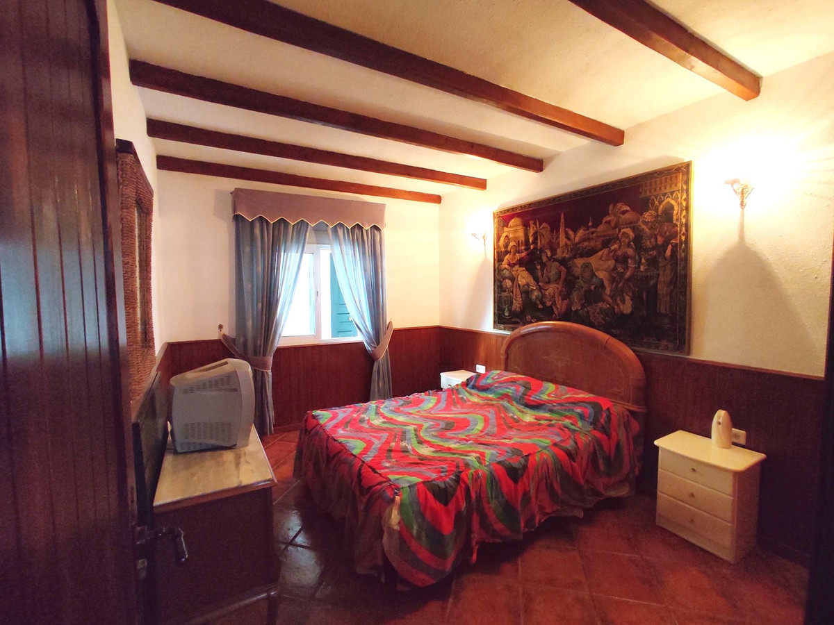 Villa con 6 Dormitorios en Venta La Cala de Mijas